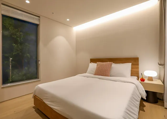 Asty 242 Serviced Aparthotel