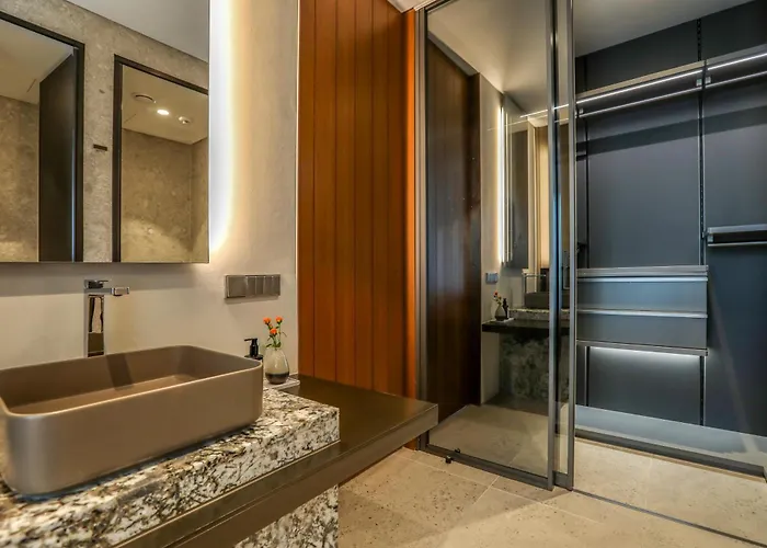 Aparthotel Asty 242 Serviced 4*