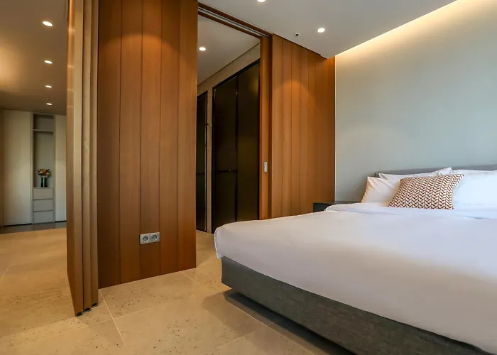 Aparthotel Asty 242 Serviced 4*