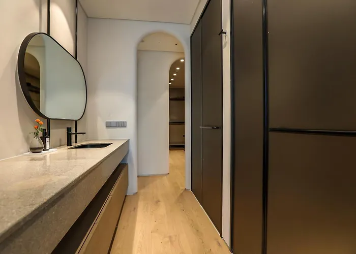 Aparthotel Asty 242 Serviced 4*